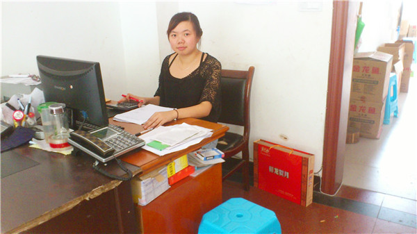 重庆市万州区五桥糖酒副食总汇 （商贸会计）  陈姚